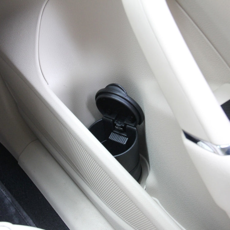 منفضة سجائر السيارة المحمولة، الحجم: 6.9x6.9x10 سم, Portable Car Ashtray