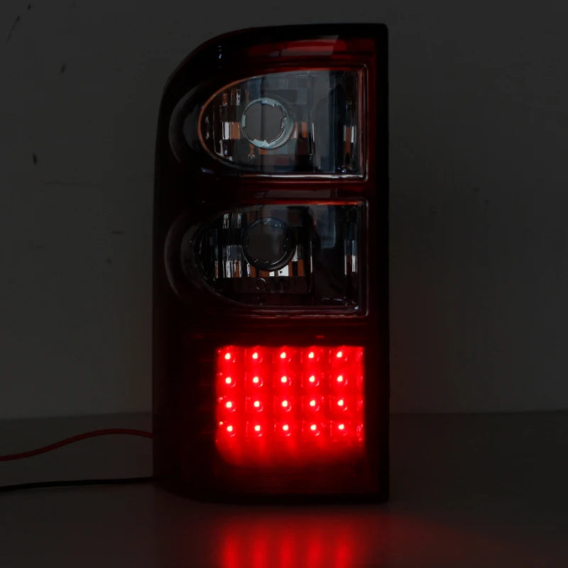 Car Rear Tail Light For Nissan Patrol GU Y61 2001 2002 2003 2004 Back Stop Brake Lamp Shell Side Red Taillights Rear Brake Light
